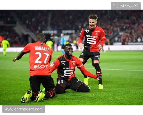 法甲里昂边路进攻效率的分析与战术运用