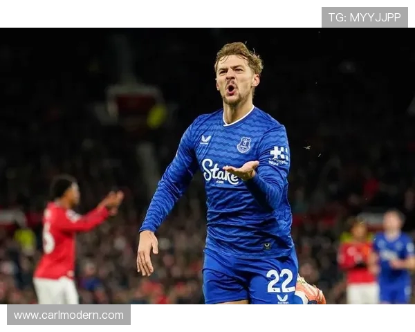 英超联赛中代表红蓝色的球队及其特色介绍