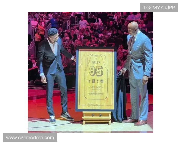 帕特莱利呼吁NBA教练重拾西服打领带形象彰显领导风范